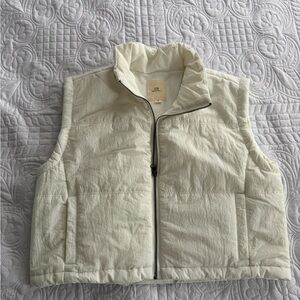 Thread & Supply White Quilted Cropped Puffer Vest Size Small